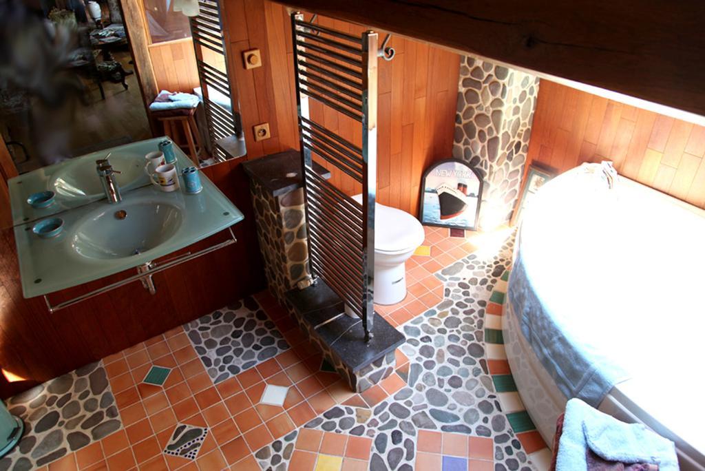 La Citadelle D'Hututu Bed and Breakfast Avesnes-sur-Helpe Δωμάτιο φωτογραφία
