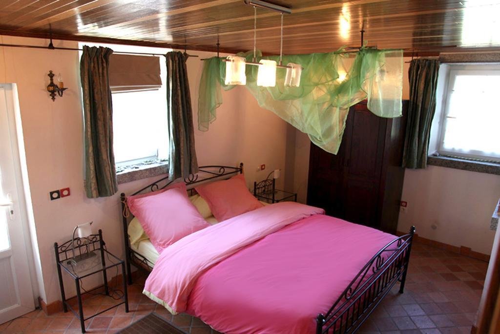 La Citadelle D'Hututu Bed and Breakfast Avesnes-sur-Helpe Δωμάτιο φωτογραφία